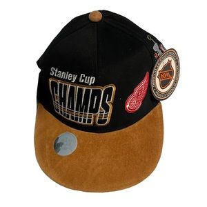 Vintage Red Wings Starter Hat